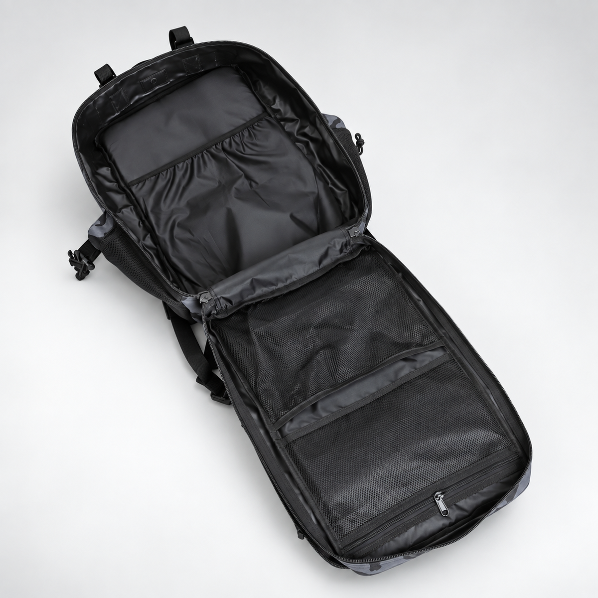 Command Wrestling Bag - Dark Camo